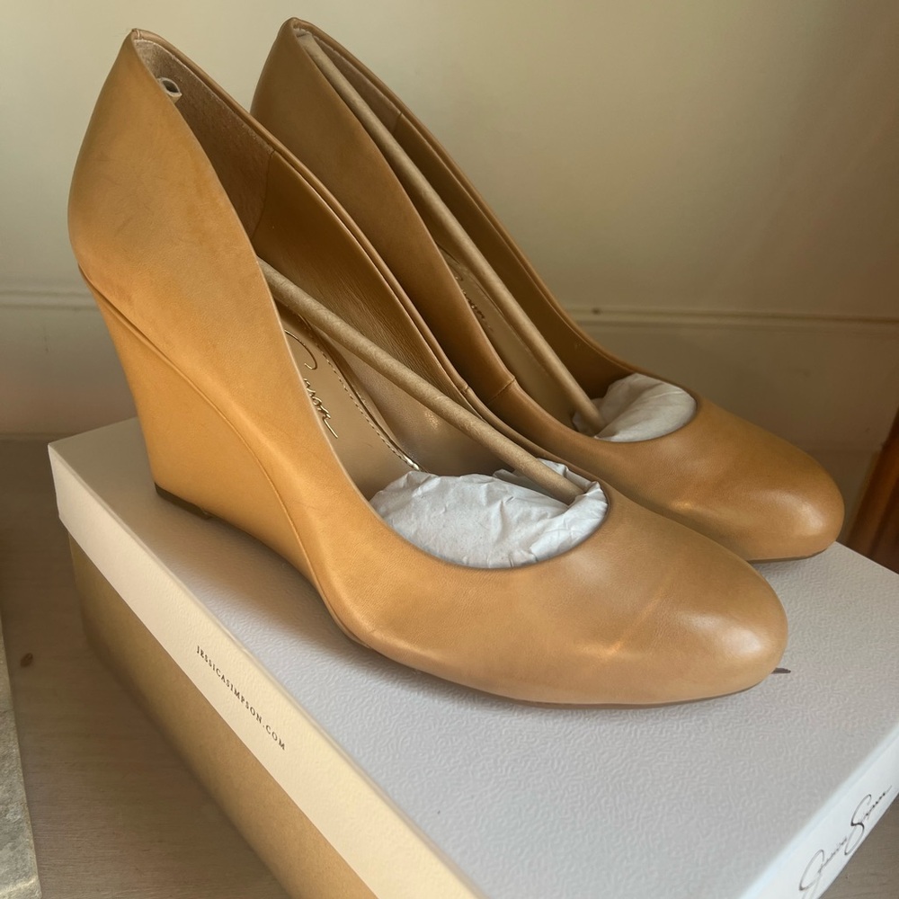 Jessica Simpson Tan Leather Wedge Pumps